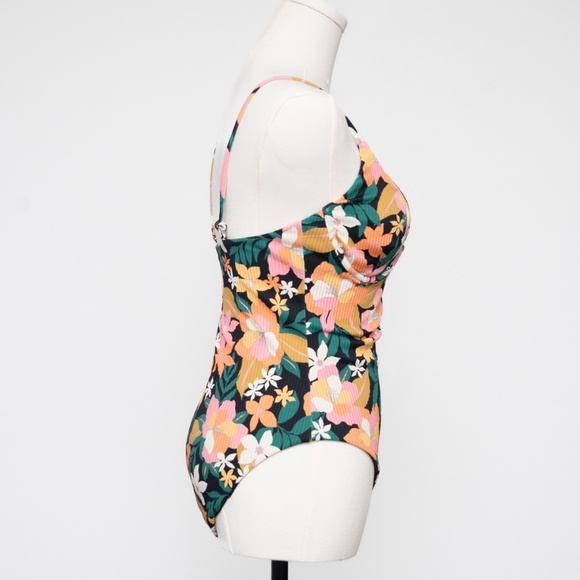 Volcom. Women's Had Me At Aloha One Piece Swimsuit. - Picture 3 of 13